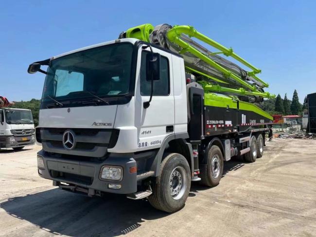 2018 Zoomlion 56m Concrete Pump on Benz.