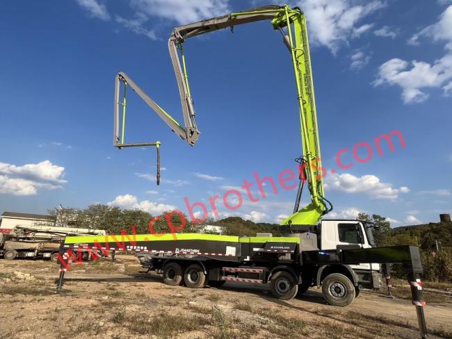 Good Quality 2013 Zoomlion 56m Concrete Pump on Benz Chassis 4 Axles Construction Machinery Concrete Machinery Used Concrete Pump Truck