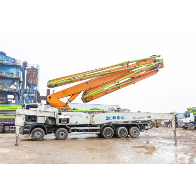 Extra Long Boom 2014 Zoomlion 63m Mobile Concrete Pump Batching Plant on Sca Nia Chassis