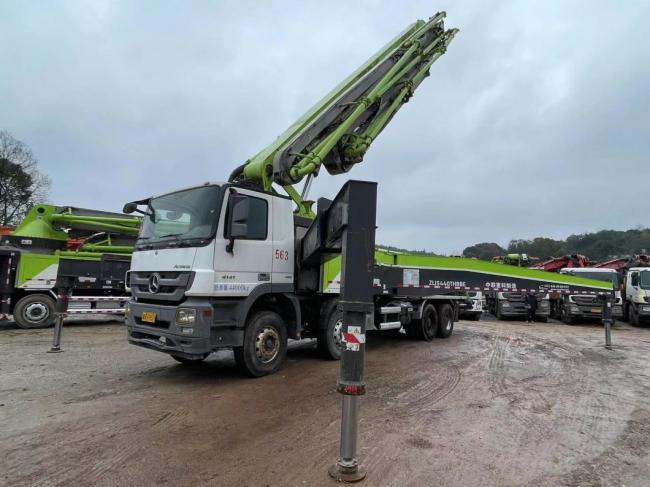 Cost Price 2018 Zoomlion Good Condition Mounted Pump Concrete Pump Factory Low Price
