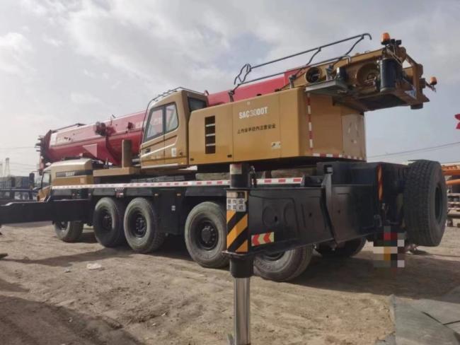 Used Sy Mobile Truck Crane 220 Tons of Large Machinery