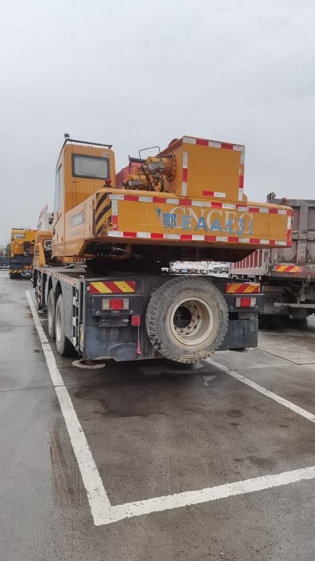 Sale of 13 Year Sy 25 Ton Mobile Truck Crane