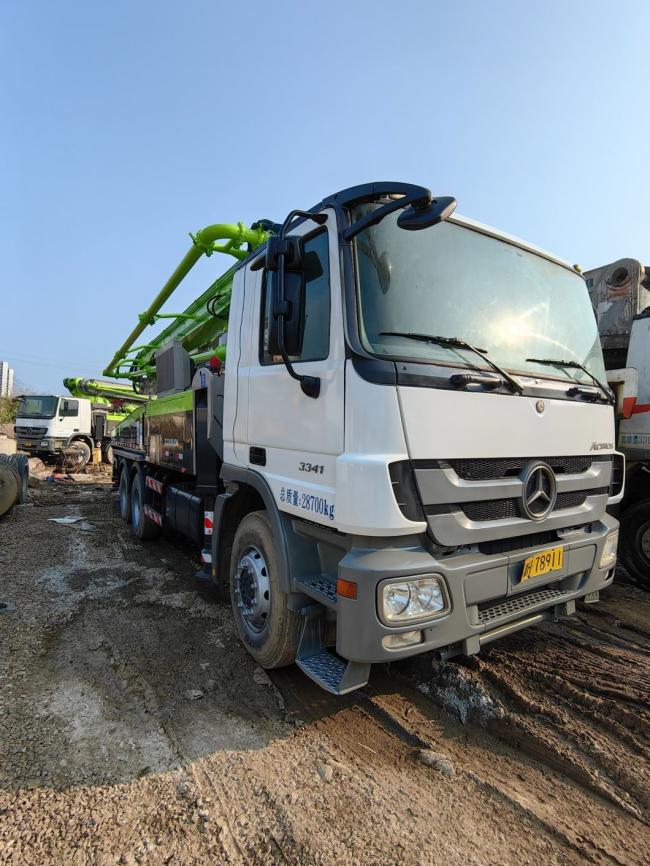 Renovated Condition Truck Mounted Pump Concrete Pump Beton Pump 2015 Zoomlion 38m Mobile Pump on Benz Chassis 6*3 Truck Factory Price