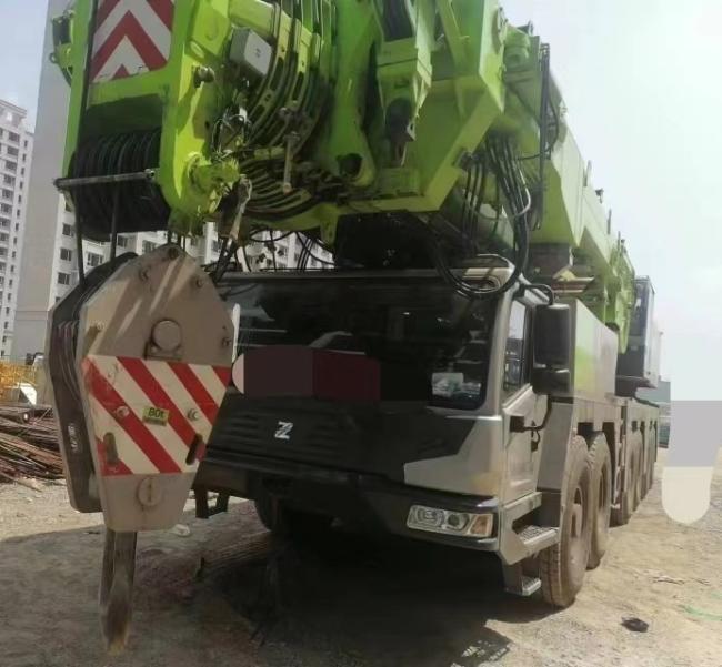 Zoomlion 300 Tons Large Truck Crane 2020