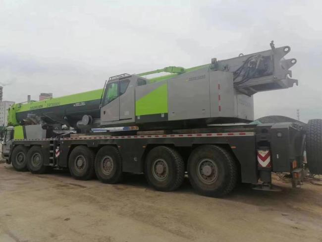 Zoomlion 300 Tons Large Truck Crane 2020