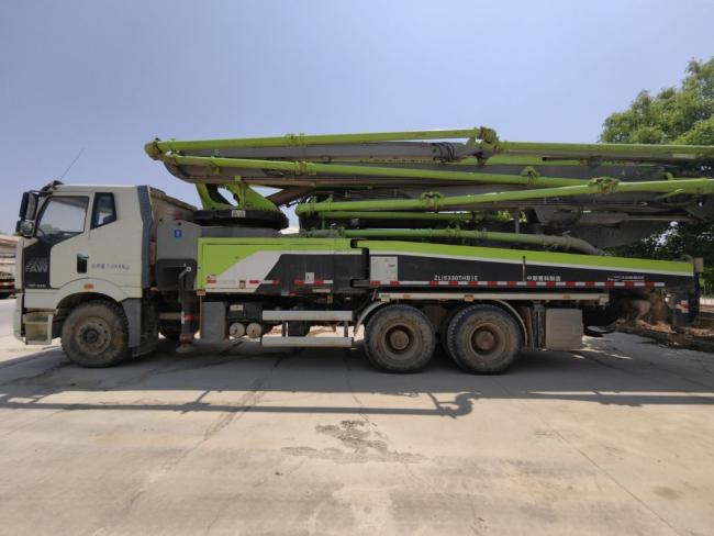 Heavy Equipment 2019 Zoomlion 63m Used Concrete Pump Truck