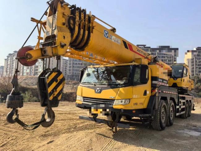 Xc Mg Mobile Truck Crane Hydraulic Crane 80 Tons for Sale