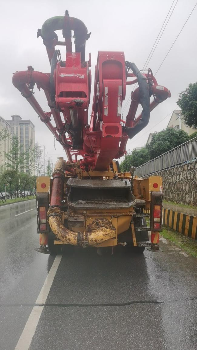 Concrete Mixer Truck Truck Mounted Pump 43m Construction Machinery Concrete Batching Plant
