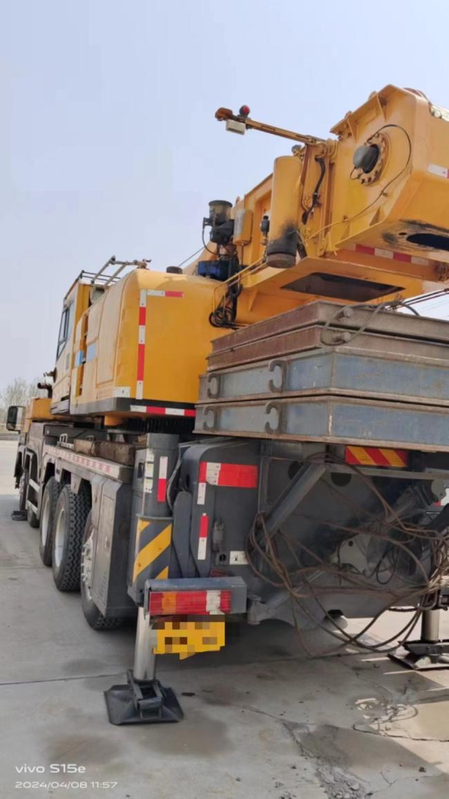 Xg Mobile Truck Crane 130 Tons Hydraulic Crane Truck-Mounted Telescopic Crane