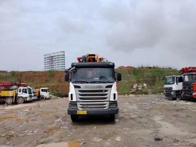 2013 Zoomlion 60m Concrete Pump Beton Pump Sale in Cost Price