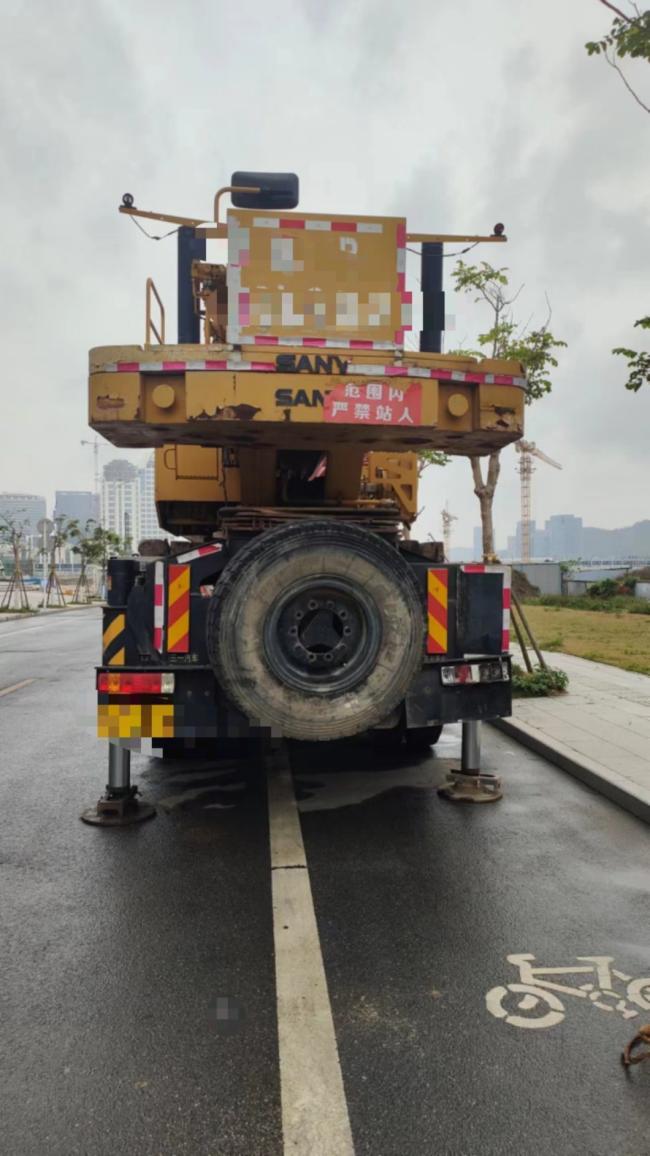 17 Years Mobile Truck Crane 80 Tons If Necessary Please Send an Inquiry