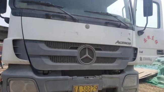 Original Condition 2012 Zoomlion 47m Concrete Pump on Benz Chassis