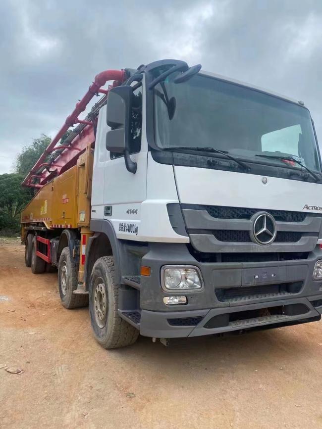 Perfect Original Condition 2019 China Top Ranking 56m Concrete Pump Hydraulic Pump on Benz Chassis