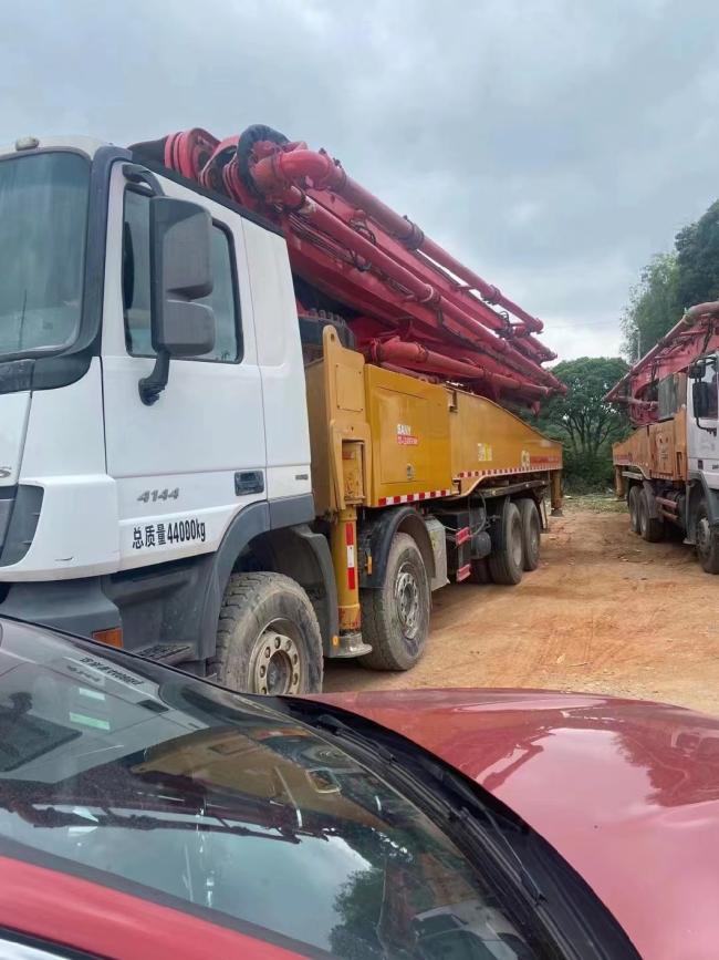 Perfect Original Condition 2019 China Top Ranking 56m Concrete Pump Hydraulic Pump on Benz Chassis