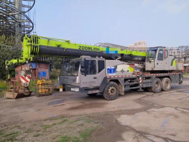 20 Years Good Condition Zoomlion Truck Crane 25 Tons for Sale