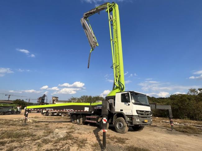 Renovated Used Mounted Concrete Pump Machine Zoomlions 56m Pump Truck in Stock for Sale in EXW Price