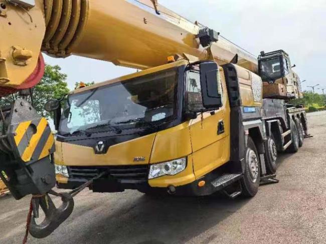 Xg Truck Crane for Sale 16 Years 130 Tons, The Price Is Affordable