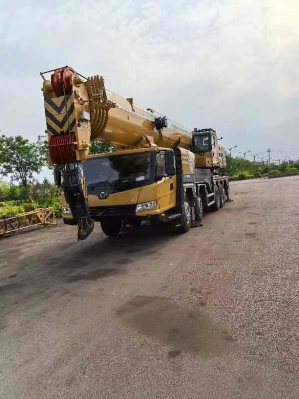 Xg Truck Crane for Sale 16 Years 130 Tons, The Price Is Affordable
