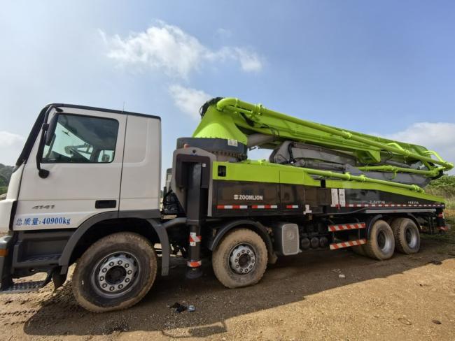 47m Used Concrete Pump Truck Machine Equipment Concrete Boom Pump Zoomlion Mercedes Benz