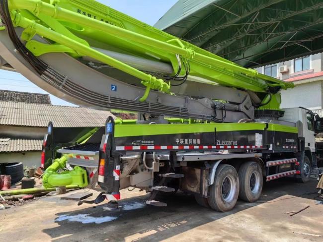 2013 Zoomlion 49m Concrete Boom Pump Truck Mounted Pump Putzmeister Concrete Pump Truck