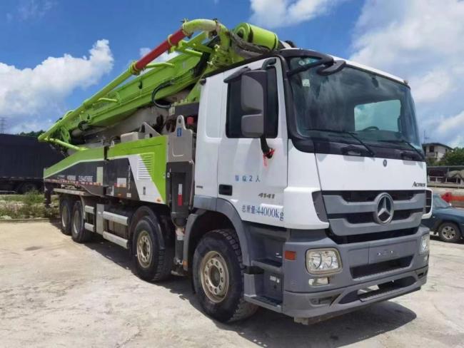 Heavy Equipment 2019 Zoomlion 56m Concrete Pump Truck Truck Mounted Pump Mercedes Benz