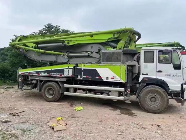 2018 Zoomlion 37m Concrete Pump Truck Construction Machine Mercedes Benz Truck Mounted Pump