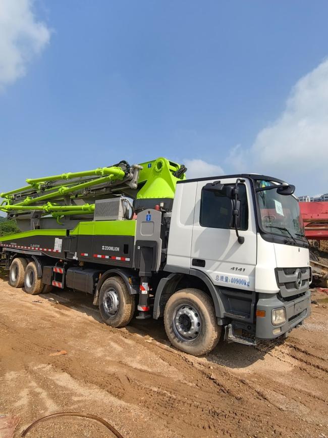 Zoomlion 49m Concrete Equipment Concrete Pump Truck Concrete Placing Boom Beton Pumper Second Hand Truck Mounted Concrete Pump Concrete Truck Mixer