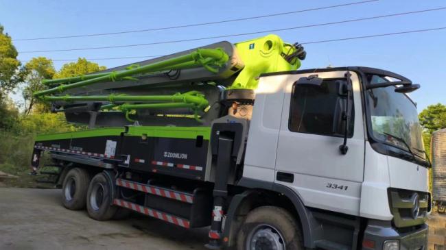 Renovated Zoomlion 47m Concrete Equipment Concrete Pump Truck Concrete Placing Boom Beton Pumper Second Hand Truck Mounted Concrete Pump Concrete Mixer Truck