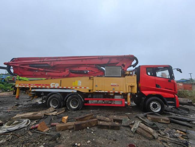 Heavy Equipment 49m Concrete Pump Truck Concrete Boom Pump Truck Mounted Pump