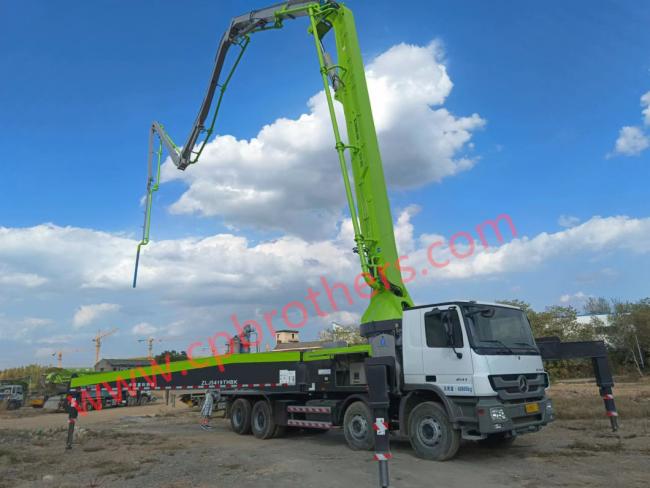 Perfect Renewed Condition 2013 Zoomlion 52m Used Truck Pump Concrete Pump