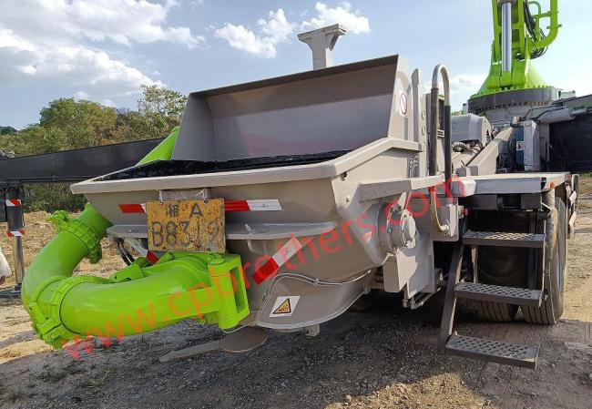 Perfect Renewed Condition 2013 Zoomlion 52m Used Truck Pump Concrete Pump