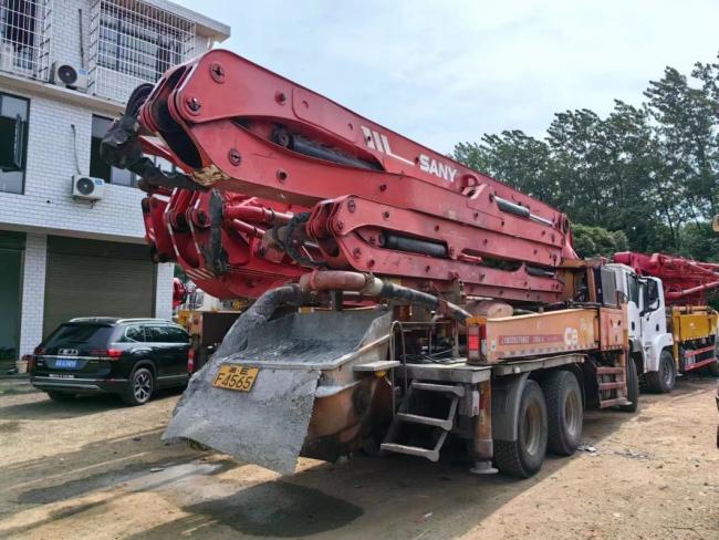 38m Concrete Pump Truck Heavy Equipment Concrete Boom Pump Truck Mounted Pump