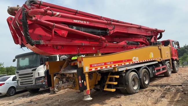 China Top Brand 95% New Brand 2021 56m Concrete Pump Truck Pump Used Heavy Equipment