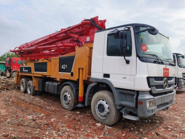 High-End Refurbished Putzmeister 42m Concrete Pump Truck Stock for Sale