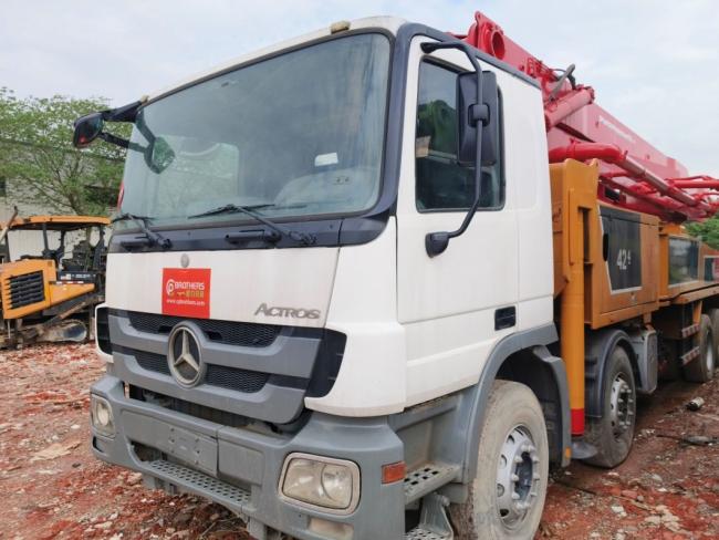 High-End Refurbished Putzmeister 42m Concrete Pump Truck Stock for Sale