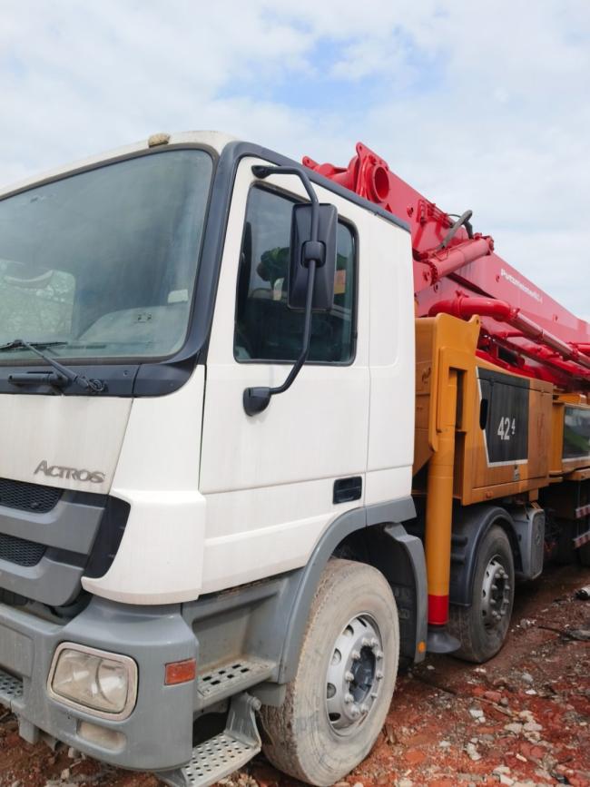 High-End Refurbished Putzmeister 42m Concrete Pump Truck Stock for Sale