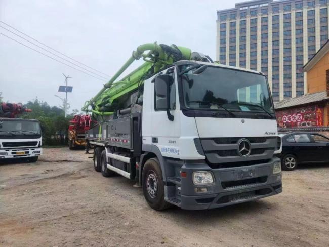 2017 High Quality Zoomlion 49m Concrete Pump Beton Pump Used Heavy Equipments on Benz Truck