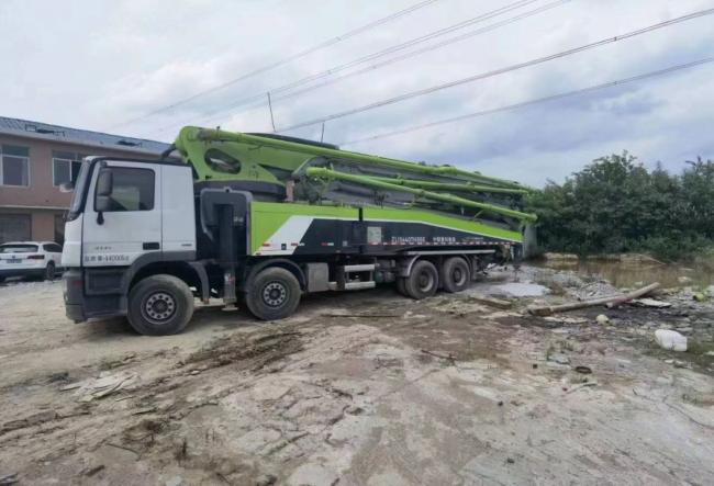 2019 Zoomlion Used Concrete Pump Truck 63m Concrete Boom Pump Heavy Equipment Mercedes Benz Chassis
