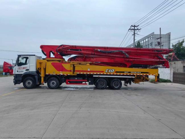 Mercedes Benz Chassis 62m Concrete Pump Truck Heavy Equipment Truck Mounted Pump