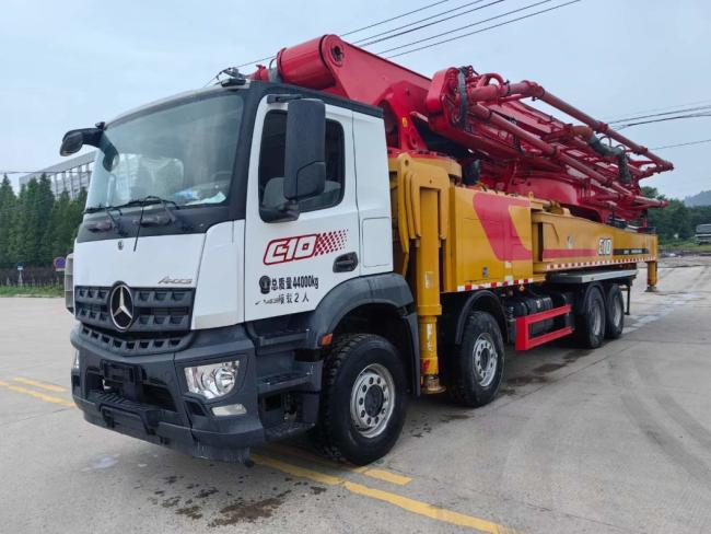 Mercedes Benz Chassis 62m Concrete Pump Truck Heavy Equipment Truck Mounted Pump
