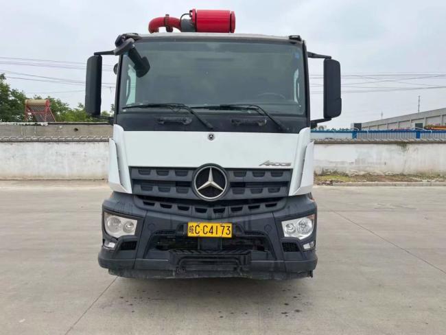 Concrete Pump Truck Construction Machinery Machine Equipment Concrete Boom Pump on Mercedes Benz