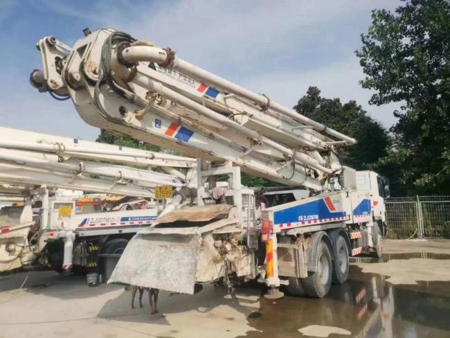 2011 Zoomlion 38m Concrete Pump Beton Pump Truck Pump for Batching Plant Sale at Good Price