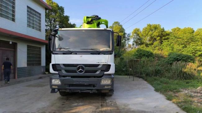 2012 Zoomlion 47m Concrete Pump Truck Pump for Ready Mix on Perfect Renovated Condition