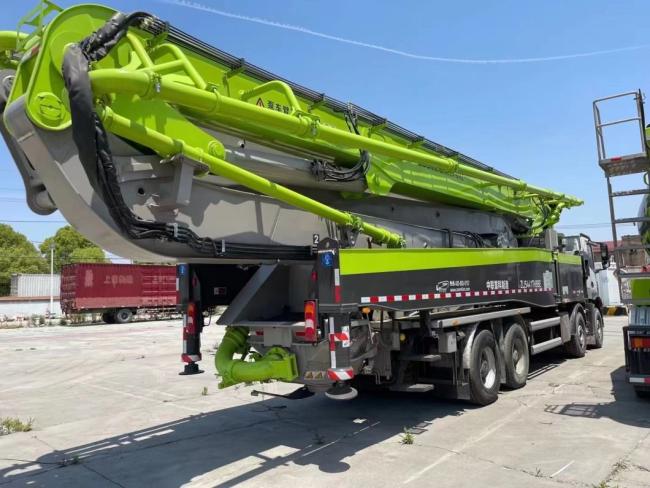 2021 Zoomlion 62m Concrete Pump Truck Pump Mobile Pump on Mercedes-Benz Truck for Sale at Good Original Condition with Low Price