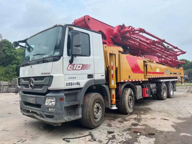 62m Concrete Pump Truck Construction Machine Heavy Equipment Truck Mounted Pump on Mercedes Benz