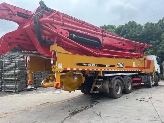 62m Concrete Pump Truck Construction Machine Heavy Equipment Truck Mounted Pump on Mercedes Benz