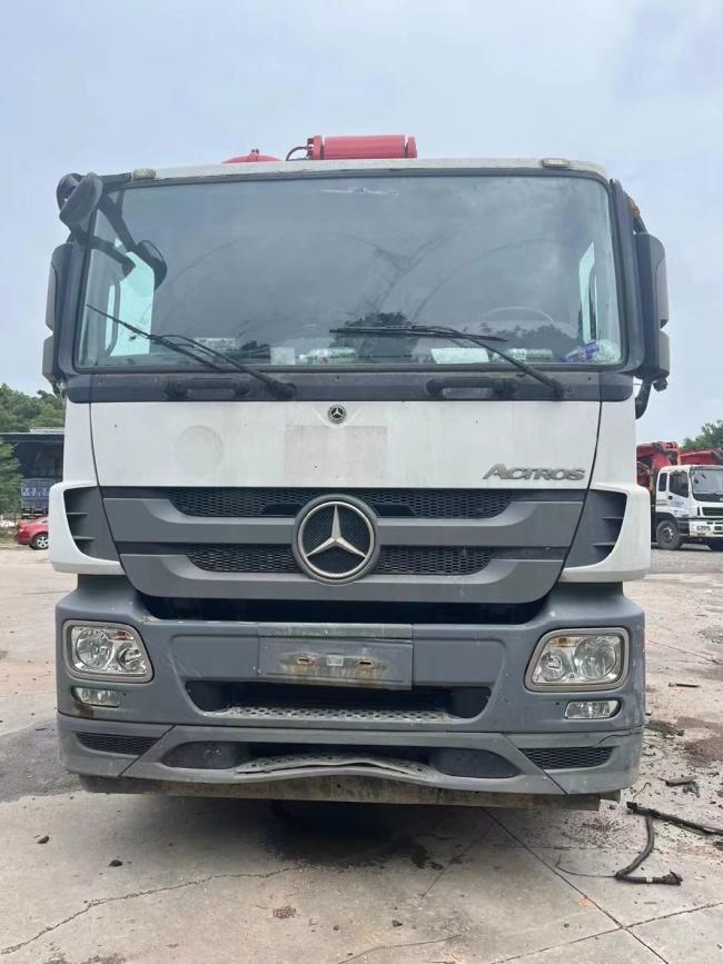 62m Concrete Pump Truck Construction Machine Heavy Equipment Truck Mounted Pump on Mercedes Benz