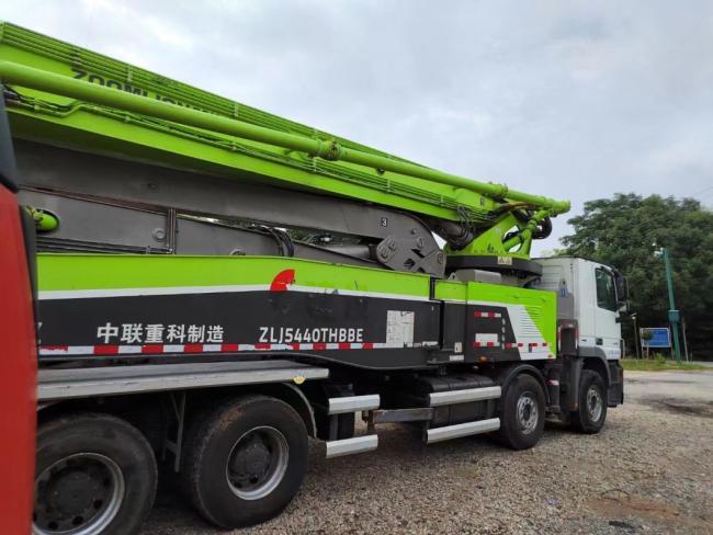 2019 Zoomlion 56m Concrete Pump Truck with Mercedes Benz Chassis Heavy Equipment Truck Mounted Pump