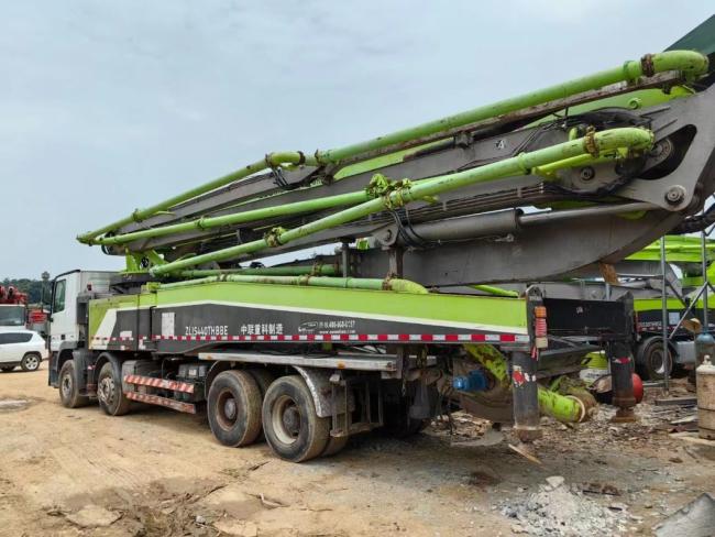 Machine Equipment 2018 Zoomlion 56m Concrete Pump Truck with Mercedes Benz Chassis Heavy Equipment Concrete Boom Pump