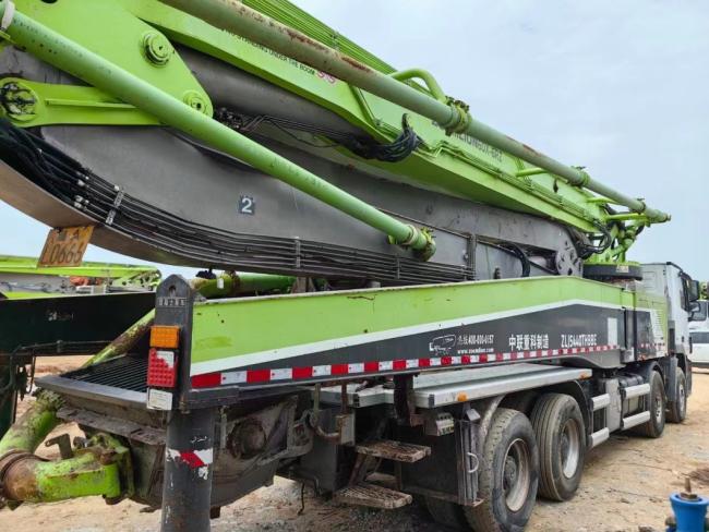 Machine Equipment 2018 Zoomlion 56m Concrete Pump Truck with Mercedes Benz Chassis Heavy Equipment Concrete Boom Pump